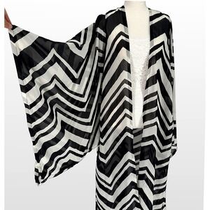 Jennafer Grace Kimono Duster Womens S Sheer Chevron Black White Oversized Boho